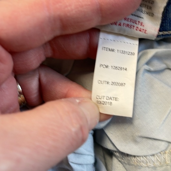 Torrid NWT Classic Verona Destructed Ankle Skinny Jeans Size 24 - Picture 8 of 11